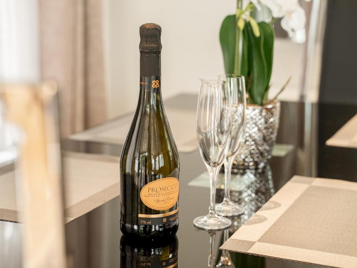 Pass The Keys The Lodge At Point House Farm - Sleeps Up To 6 Chester Exteriér fotografie