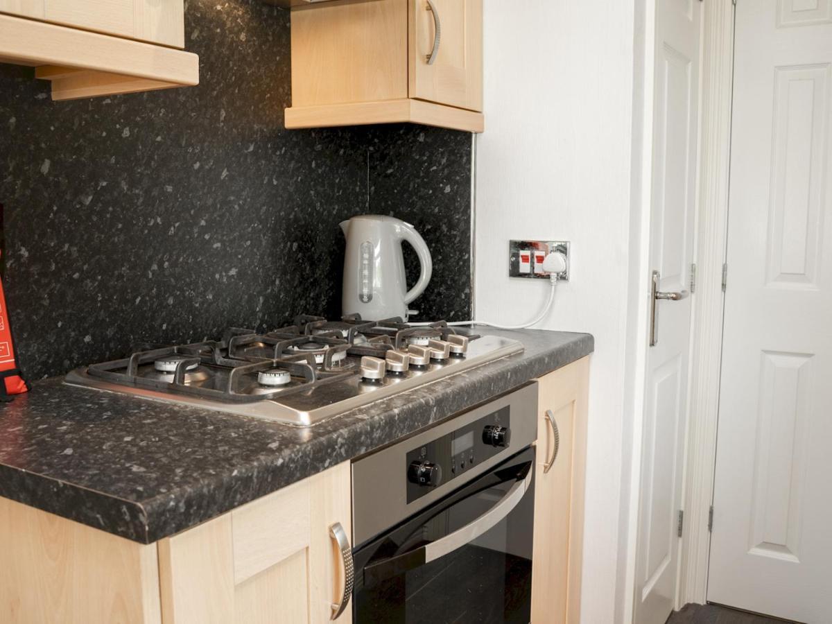 Pass The Keys The Lodge At Point House Farm - Sleeps Up To 6 Chester Exteriér fotografie