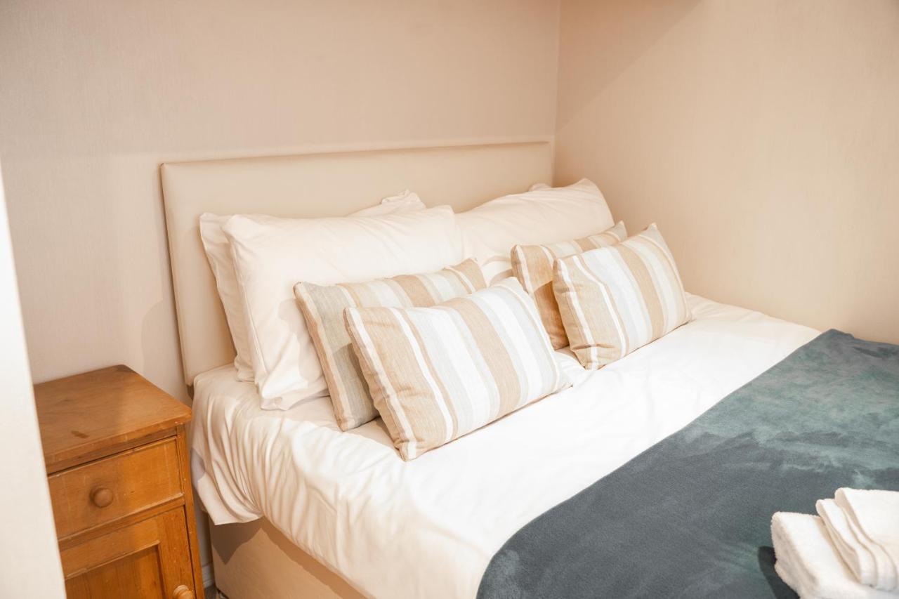 Pass The Keys The Lodge At Point House Farm - Sleeps Up To 6 Chester Exteriér fotografie